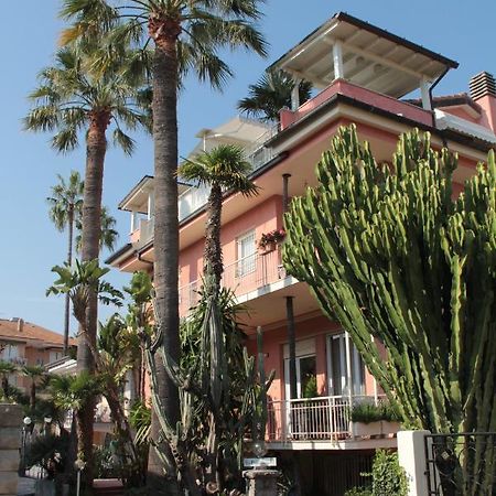 B&B Villa Mirella Bordighera Extérieur photo